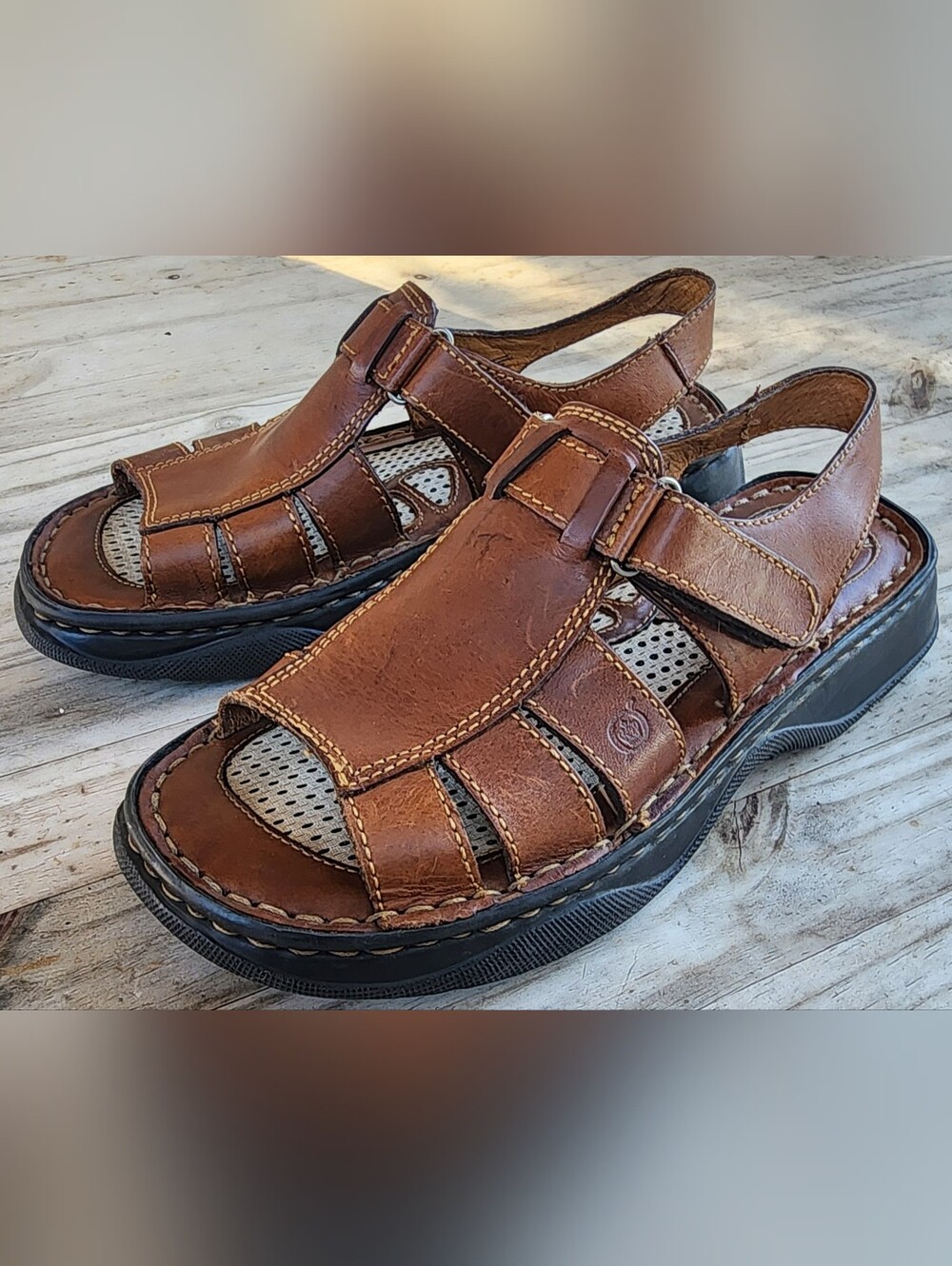 BORN 7 38 Brown Leather Fisherman Cage Sandals Comfort Walking Mexico Boho GUC